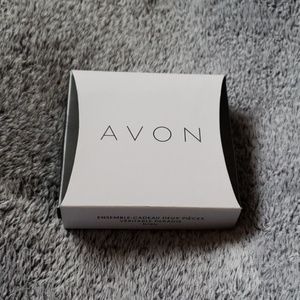 Avon two piece jewelry set